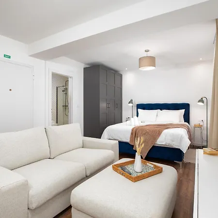 Travel Station Apartment