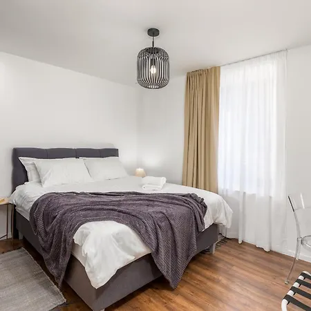 Travel Station Apartment Pula