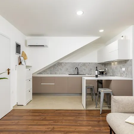 Apartment Travel Station Pula