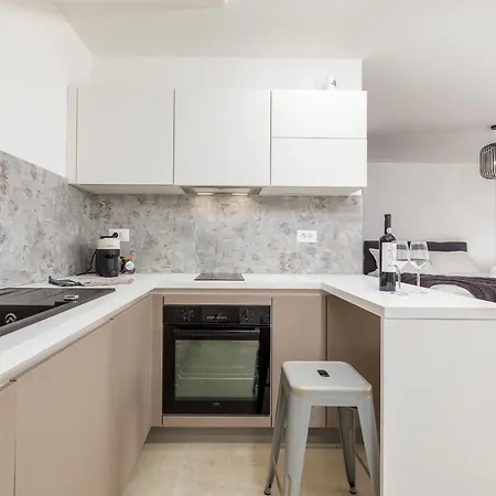Apartment Travel Station *